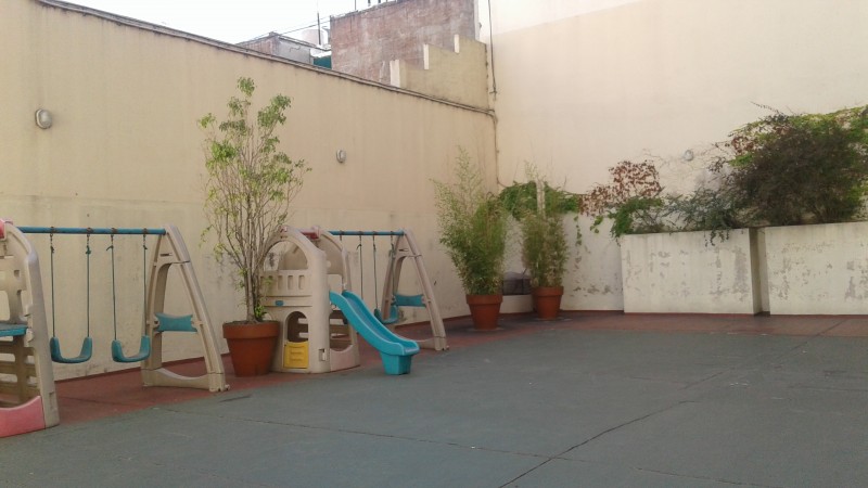 Precioso 3 Ambientes con Balcon y Vista Panoramica a La Plaza. ALQUILADO!