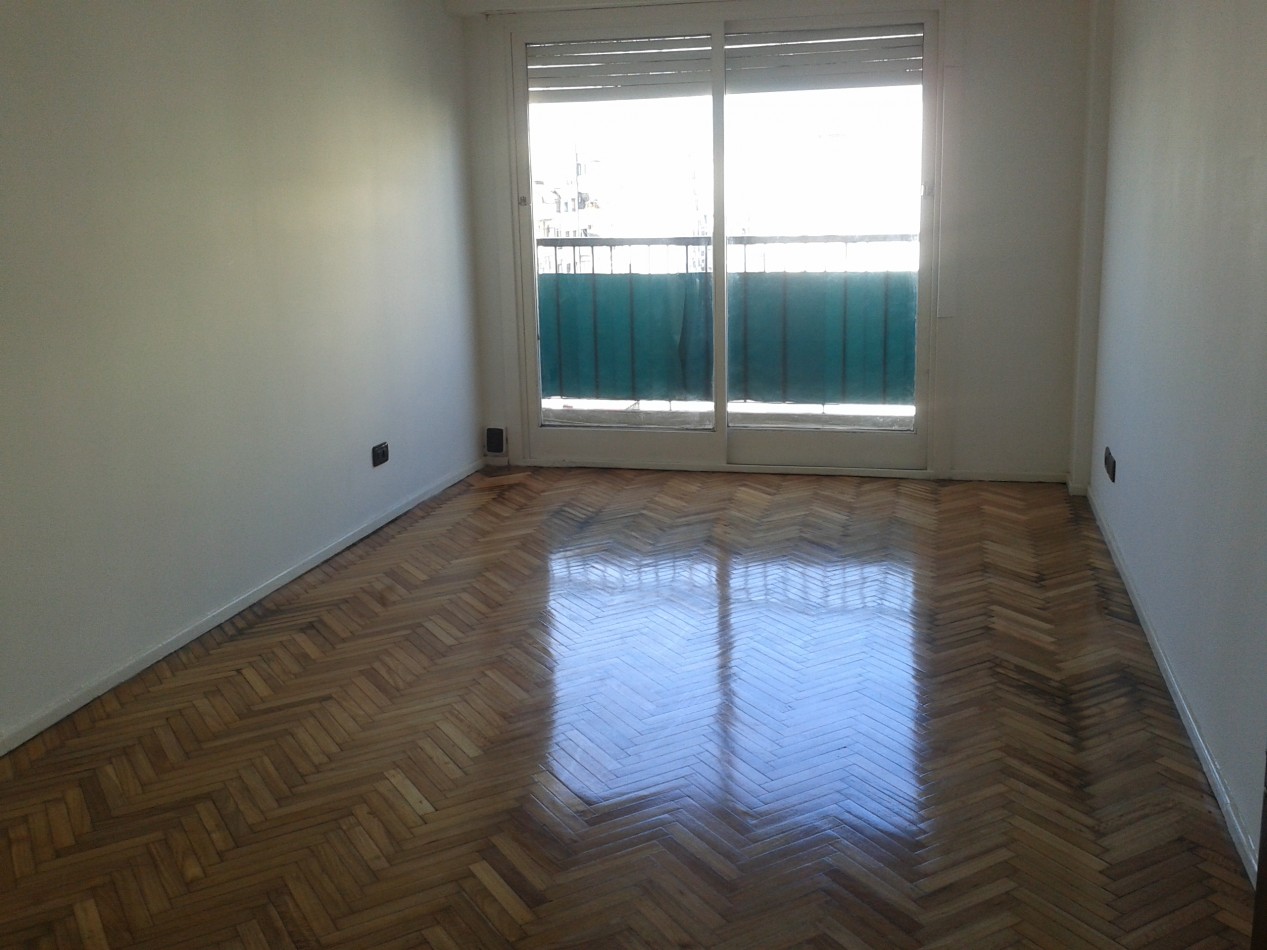 DEPARTAMENTO C/ BALCON AL CONTRAFRENTE, ZONA FACULTADES. ALQUILADO!
