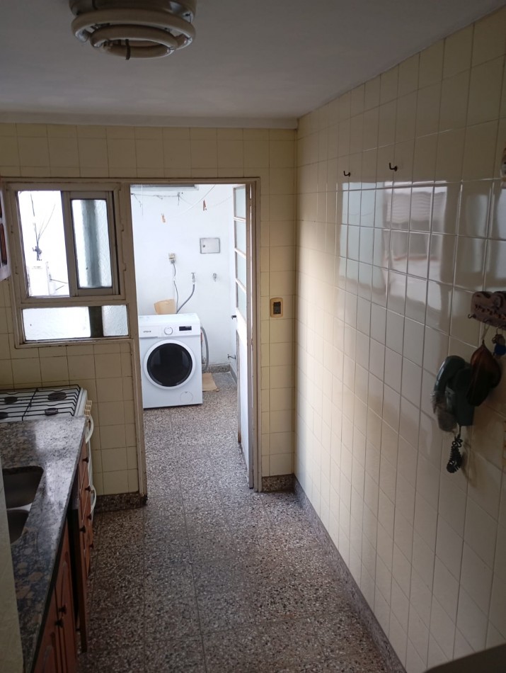 Lindisimo y Luminoso 3 Ambientes C/bajas Expensas. VENDIDO!