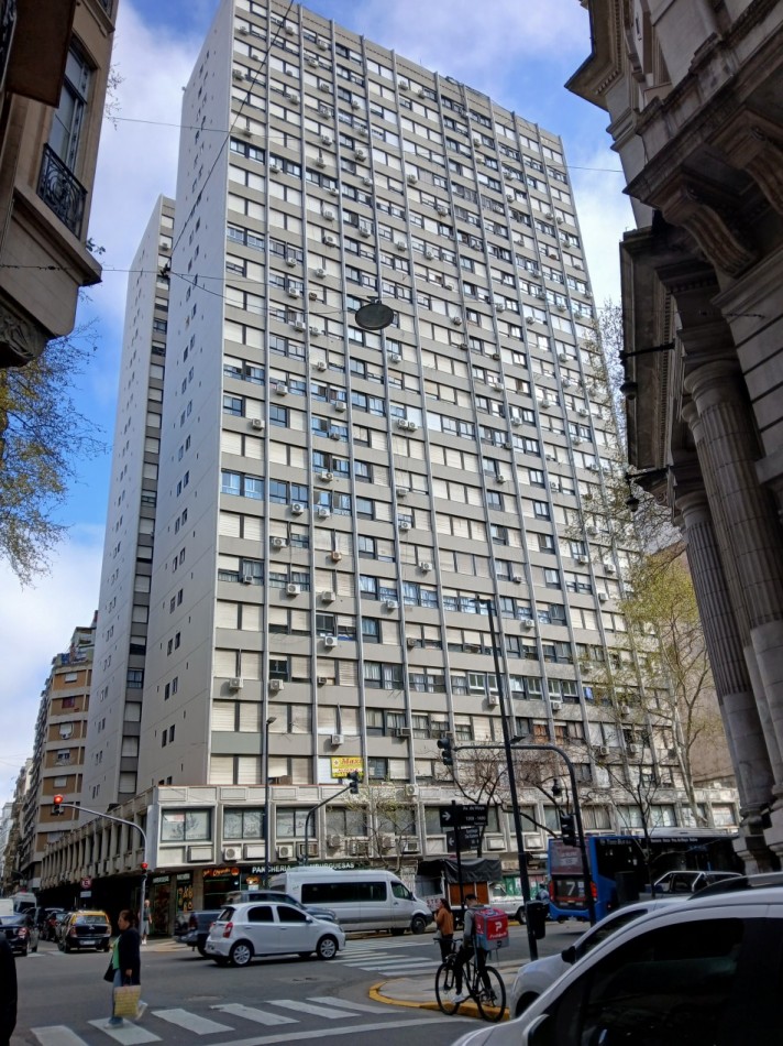 Alquiler de Departamento de 2 Ambientes en Piso 22!