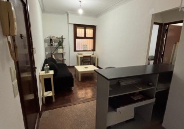 Comodo P.H c/ patio. Ideal parrilla, plantas y mascotas!