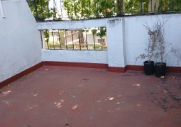 Impecable 3 Amb. Tipo Casa C/terraza Propia y Quincho!